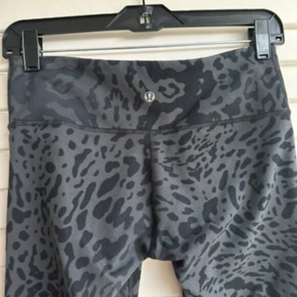Cheetah Lululemon Leggings - Picture 3 of 4